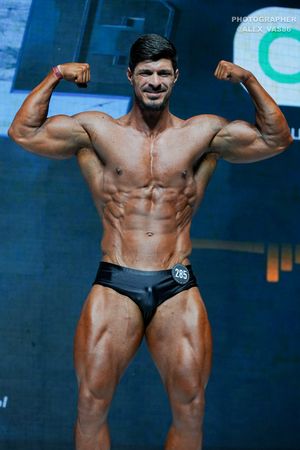 CLASSIC PHYSIQUE +178